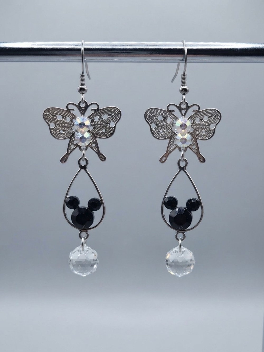 NEW Handmad Silver Butterfly Teardrop Earrings w/ Black Mouse Accent (0375)